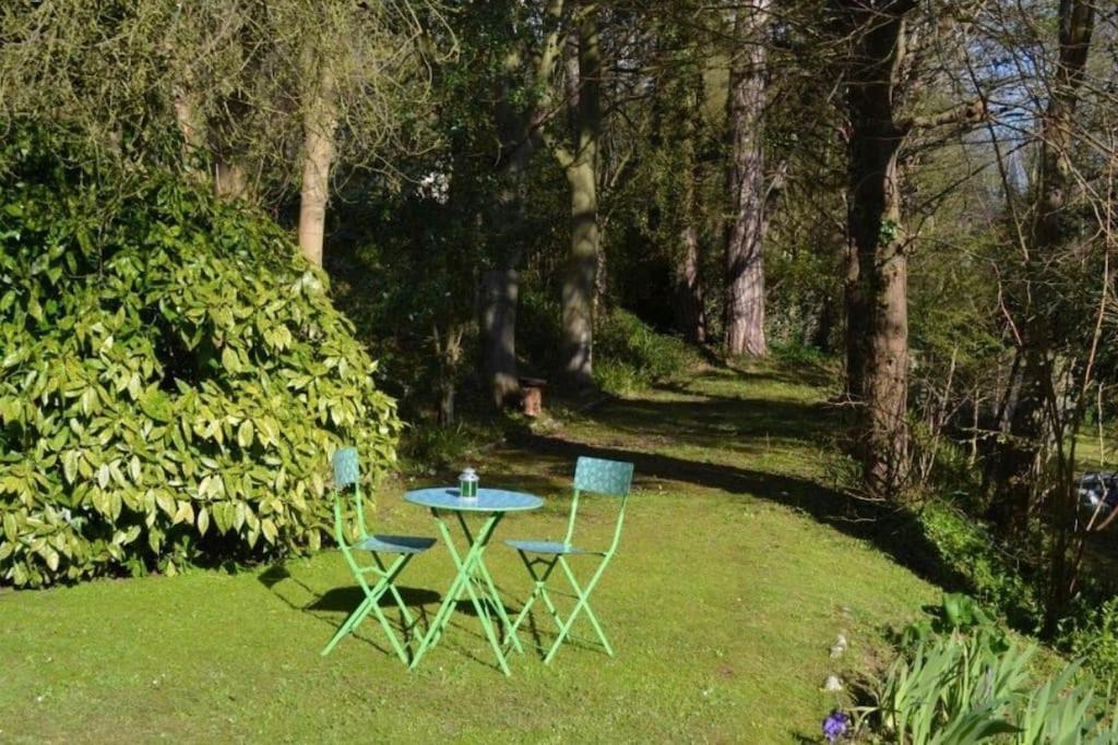 Escale Caux Cooning**** Charme Et Balneo Etretat Lägenhet Exteriör bild